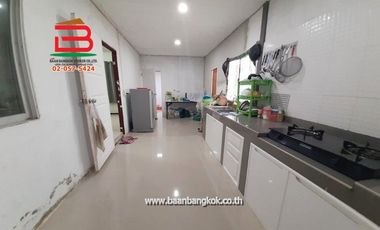 บ้านเดี่ยว 1 ชั้น หลังริม หมู่บ้าน สวนธนพร ลำลูกกา คลอง8 เนื้อที่ 60 ตรว. ถนนลำลูกกา อ.ลำลูกกา ปทุมธานี