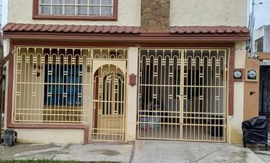 CASA EN VENTA EN FRESNOS CUARTO SECTOR, APODACA, NUEVO LEÓN