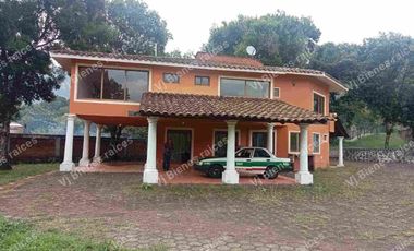 casa  hermosa   1200 mtrs 2