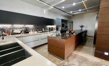 Casa en Valle Real en Venta