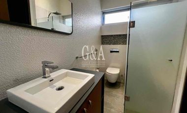Casa en Valle Real en Venta
