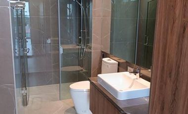 5 BEDROOM HOUSE AND LOT IN ALABANG WEST