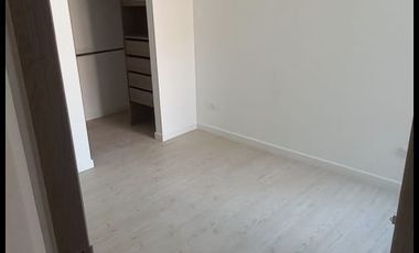 SE ARRIENDA HERMOSO APARTAMENTO EN AZUL CELESTE