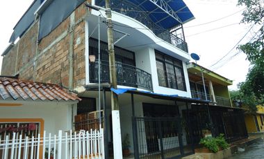 SE VENDE CASA EN EL BARRIO PRADO ALTO DE LA CIUDAD DE NEIVA