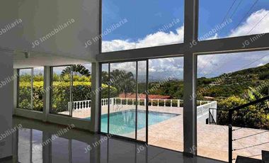 CASA CAMPESTRE CERCA A MANIZALES