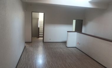 CASA EN RENTA PARA OFICINAS EN LA COLONIA DEL VALLE