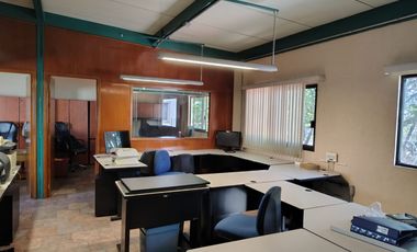 Jilotepec: Oficina amplia amueblada