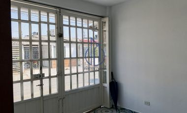 CASA EN BARRIO VIZCAYA