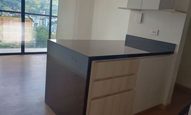 Se arrienda Apartamento por la avenida sur