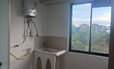 Se arrienda Apartamento por la avenida sur