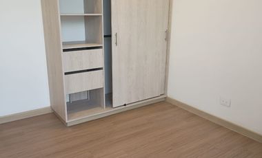 Se arrienda Apartamento por la avenida sur