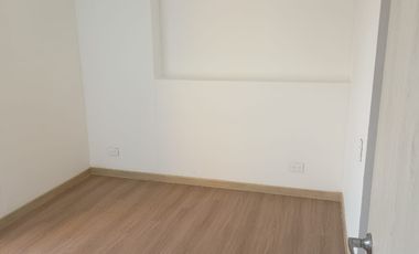 Se arrienda Apartamento por la avenida sur