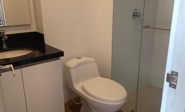 Se arrienda Apartamento por la avenida sur