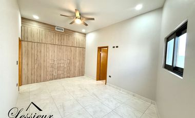 SE VENDE CASA UBICADA EN PRIVADO LA ZARZUELA