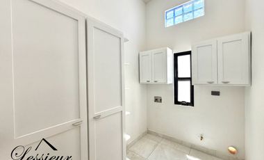 SE VENDE CASA UBICADA EN PRIVADO LA ZARZUELA