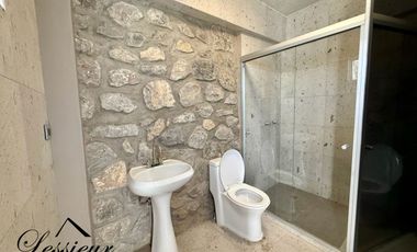 SE VENDE CASA UBICADA EN PRIVADO LA ZARZUELA