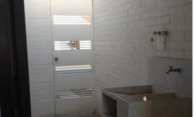 SE VENDE CASA,EL CASTILLO,JAMUNDI,AL SUR DE CALI, UN PISO