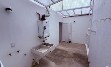 Casa en Renta en el Centro de Toluca – Ideal para Oficinas, Despachos o Negocio con Estacionamiento Comercial