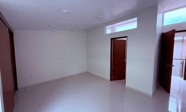 Casa en Renta en el Centro de Toluca – Ideal para Oficinas, Despachos o Negocio con Estacionamiento Comercial