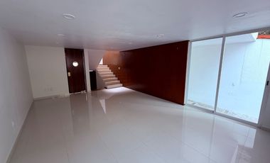 Casa en Renta en el Centro de Toluca – Ideal para Oficinas, Despachos o Negocio con Estacionamiento Comercial