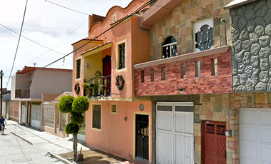 CASA EN VENTA EN CORONA ZONA CENTRO ROMITA GUANAJUATO!!!