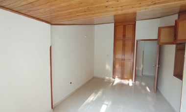 SE VENDE CASA EN FLORIDABLANCA POR LA CALLE 200