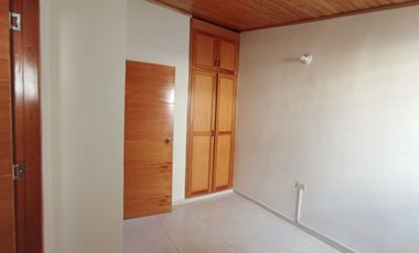 SE VENDE CASA EN FLORIDABLANCA POR LA CALLE 200