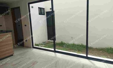casa en venta nueva  fracc. Monte Novo Animas