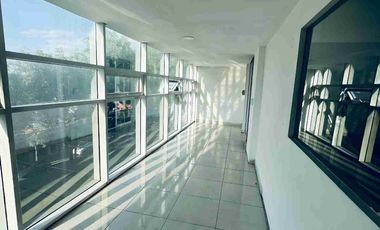 OFICINA EN RENTA CON DOBLE ALTURA EN TOLUCA