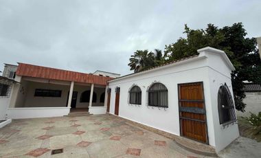 Alquiler de casa por  año corrido Salinas, Ecuador