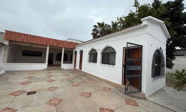 Alquiler de casa por  año corrido Salinas, Ecuador
