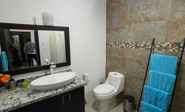 alquilo departamento remodelado en Chipipe Salinas Ecuador