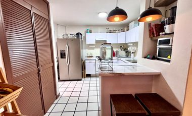 Casa en Venta por Virreyes en Parque de la Castellana, Zapopan