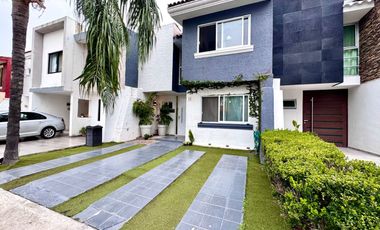 Casa en Venta por Virreyes en Parque de la Castellana, Zapopan