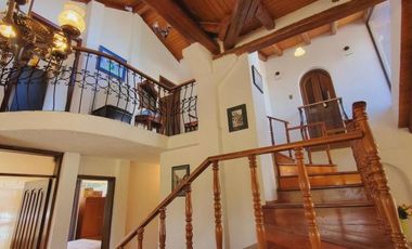 CASA INDEPENDIENTE EN VENTA  – SECTOR MIRASIERRA, VALLE DE LOS CHILLOS