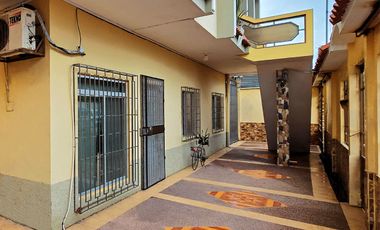 CASA EN VENTA EN LA CDLA LA ADOLFINA, CIUDAD PASAJE
