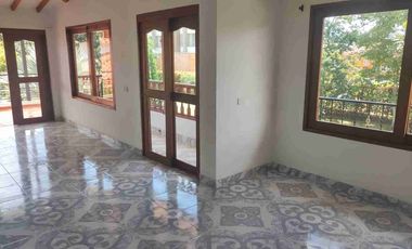 SE ARRIENDA CASA UNIFAMILIAR EN LA CEJA