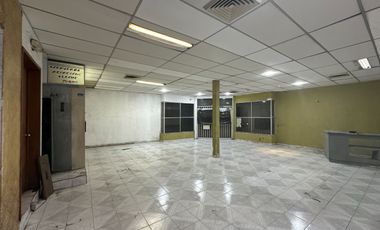 CASA CON LOCAL EN RENTA