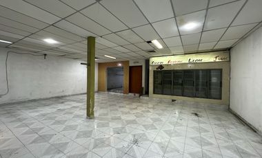 CASA CON LOCAL EN RENTA