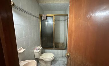 CASA CON LOCAL EN RENTA