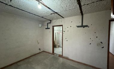 CASA CON LOCAL EN RENTA