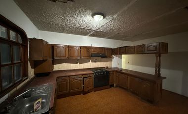 CASA CON LOCAL EN RENTA