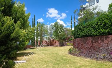 Departamento listo para habitar en Milenio III, Qro. ¡Ubicación top, PRECIO A OFERTAR!