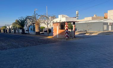 RENTO TERRENO EN FRACC. LA LUZ EN ESQUINA VECINO ESCUELAS, HOTELES, RESTAURANTES, EN SAN MIGUEL DE ALLENDE, GTO