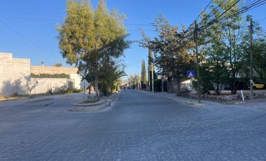 RENTO TERRENO EN FRACC. LA LUZ EN ESQUINA VECINO ESCUELAS, HOTELES, RESTAURANTES, EN SAN MIGUEL DE ALLENDE, GTO
