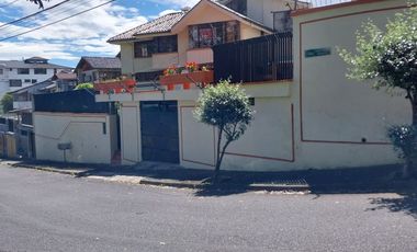 VENTA CASA EN PONCIANO SECTOR ANTIGUO COLEGIO EINSTEN