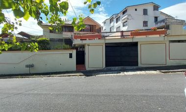 VENTA CASA EN PONCIANO SECTOR ANTIGUO COLEGIO EINSTEN