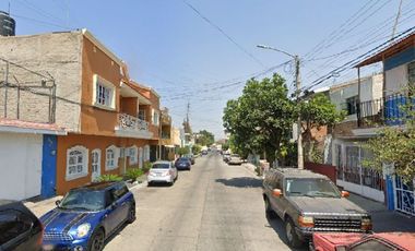 BONITA CASA EN VENTA DE RECUPERACION BANCARIA EN VENTA ALDAMA TETLÁN, GUADALAJARA, JALISCO.