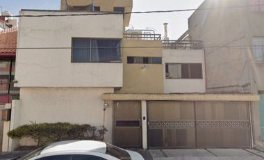 Casa en venta. Sur 107, Aeronáutica Militar, Venustiano Carranza, CDMX.