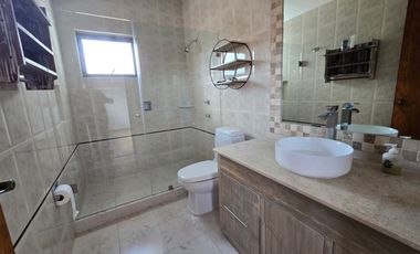 VENTA DE CASA EN CONDOMINIO EN CUMBRES DE SAN  FRANCISCO